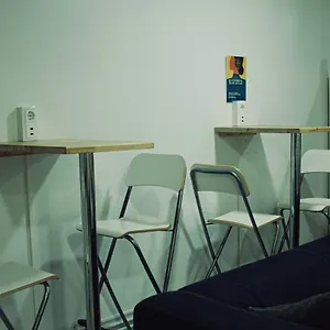 Hostal Alberguinn, Barcelona