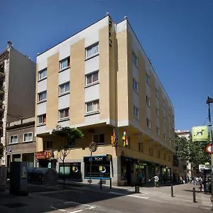 https://hostal-barcelona-08004.catalonia-hotels.com